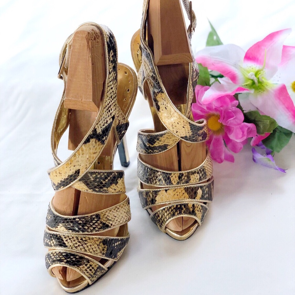 NWOT BCBG Phyton Snakeskin Heels